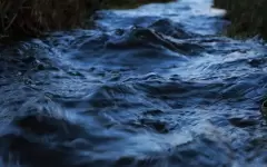 Более часа в ледяной воде: в Акмолинской области чудом спасли тонущего рыбака
