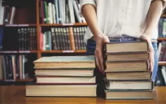 Казахстанцы стали меньше ходить в библиотеки и тратить деньги на книги