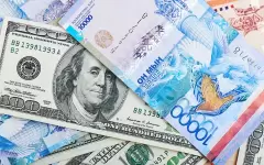 Курс доллара немного снизился к концу недели на торгах