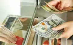 Курс доллара снизился в Казахстане