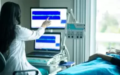 Популярная сеть клиник Астаны ответила на обвинения депутата