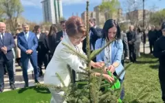 Парк имени Абая Кунанбайулы открыли в Ереване