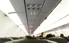 Авиапассажир напал на бортпроводника в Актау