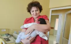 Мальчик весом 7 килограмм появился на свет в Костанае