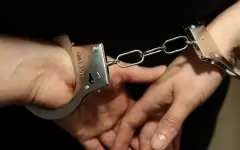 Блогера подозревают в вымогательстве у педагога из Шымкента