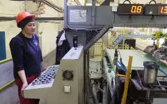 Дом на стенах держится