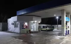 Обмотал лицо шарфом: обвиняемого в дерзком нападении на АЗС осудили в Костанайской области