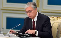 Глава государства выразил соболезнования в связи с кончиной Папы Римского Франциска