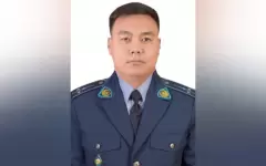 Пожар на первом этаже девятиэтажки вспыхнул днем в Актобе