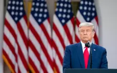 Стало известно, как выглядит портрет, который Путин подарил Трампу
