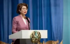 Казахстанцев зовут на войну. Балаева объяснила, почему нельзя закрыть Sputnik Казахстан