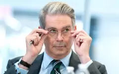 Axios: Министр финансов США накричал на Илона Маска матом