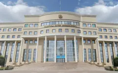 «Золотую визу» для инвесторов вводит Казахстан