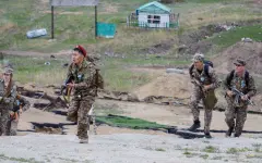 Школьники реконструировали историю освобождения концлагеря