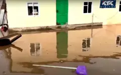 Режим ЧС не вводили: акимат Актобе отказал жителям в компенсации за затопленные паводком дома