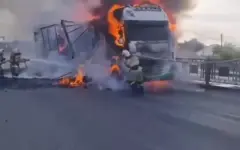 Пять тонн спичек сгорело в грузовике на улице Шымкента