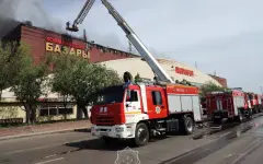Пожар на рынке в Астане удалось потушить