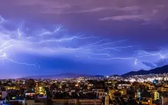 Штормовое предупреждение объявили в Казахстане на День Победы