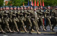 Маршем по Красной площади: фоторепортаж с парада опубликовали в пресс-службе Акорды