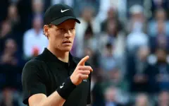 Янник Синнер выиграл первый матч после допинговой дисквалификации