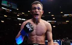 Бекзат Алмахан одержал историческую победу в UFC