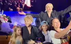 Алла Пугачева появилась на публике с Лизой и Гарри на концерте Орбакайте