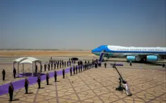 Трамп прилетел в Саудовскую Аравию в рамках турне по Ближнему Востоку