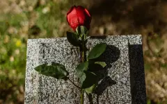 Полиция не сообщила актюбинцам о смерти их родственника и похоронила его в братской могиле