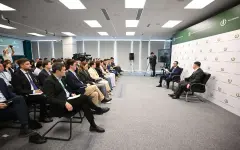 Ашимбаев выступил на совместном образовательном курсе Нацбанка и Сената парламента