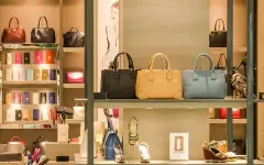 Бренд Valentino обвинили в нарушении трудового законодательства