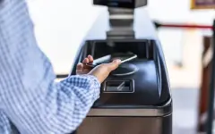 В алматинском метро модернизируют турникеты: пассажирам станет удобнее оплачивать проезд