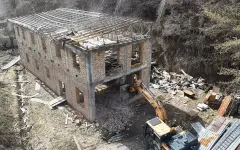 Таунхаусы, ЖК, кафе: что сносят в Алматы и почему