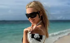 Яна Рудковская попала под шквал хейтеров из-за фото в купальнике