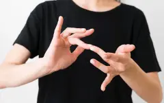 Язык жестов может стать официальным в Казахстане