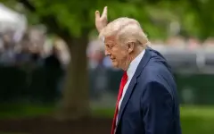 Трамп потребовал от Гарварда данные по иностранным студентам