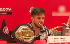 Бывший чемпион UFC выступит на турнире в Астане