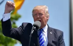 Дональд Трамп заявил о своей богоизбранности