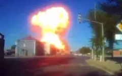 Взрыв на АЗС в Кульсары: в сети появилось видео взрыва