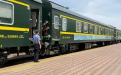 В Алматы прибыл первый туристический поезд из Сианя