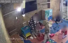 Мужчину обвинили в избиении ребенка в игровой комнате в Алматы