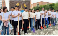 Акмолинские полицейские приняли участие в едином субботнике