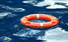 На пляже в Астане предотвратили трагедию: мальчику стало плохо на воде
