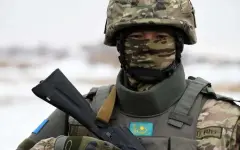 Токаев принял вновь назначенного министра обороны