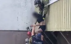 Огнеборцы спасли женщину из горящей квартиры