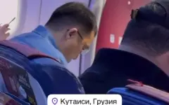 Карабаев узнал об отставке в полете? В Сети обсуждают видео из самолета