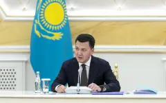 Республиканское совещание по вопросам защиты прав детей провел Госсоветник