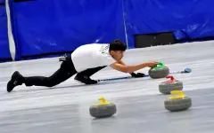Керлингисты испытали столичный лед