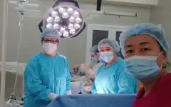 Спасение на высоте: врач из Алматы реанимировала беременную женщину во время полета
