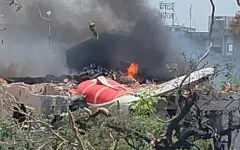 Самолет разбился в Индии: видео с места крушения появились в Сети