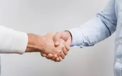 Узнал голос в трубке: в Костанае мужчина помог другому сберечь 3 млн тенге